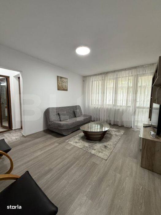 Apartament de inchiriat, 50 mp, 2 camere, mobilat, zona Tiglina 2