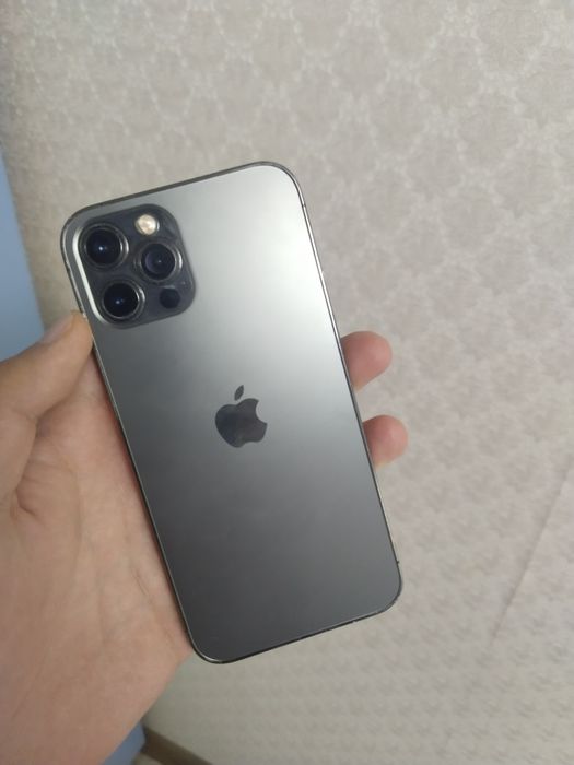Продам iPhone 12Pro в хорошом состояний