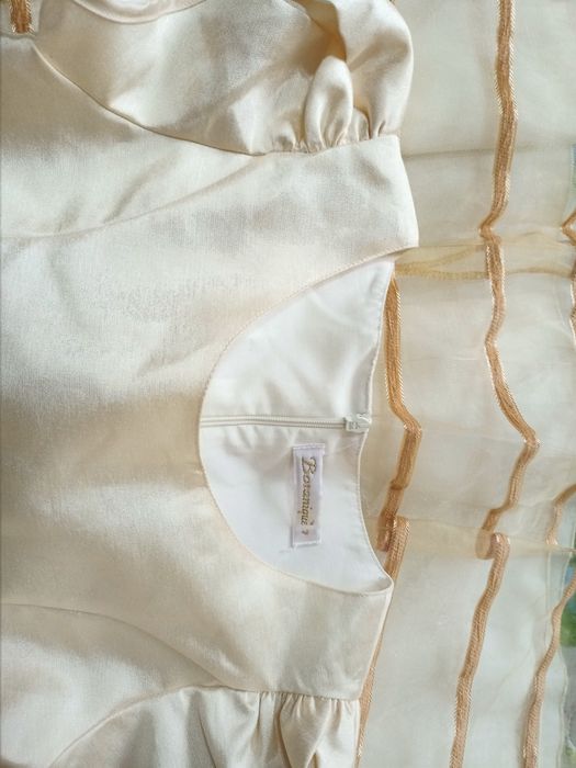 Продаю два детских платья