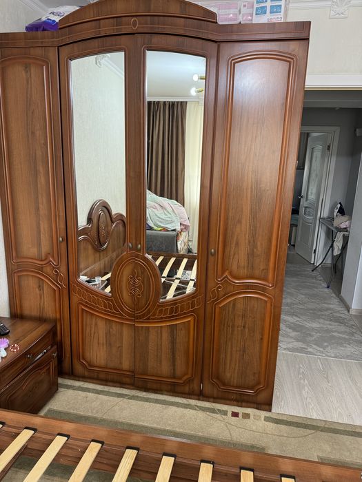 Продам кровать и шкаф
