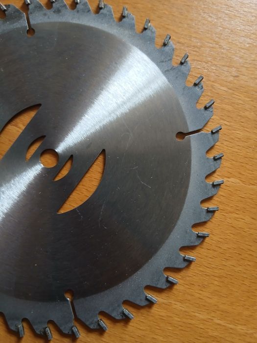 Диск циркулярен за рязане на храсти и  трева