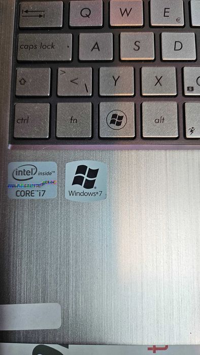 ASUS UX21E display 11.6 inch,i7 4gb mem.ssd 120gb