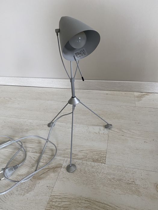 Настолна/ нощна лампа- MASSIVE