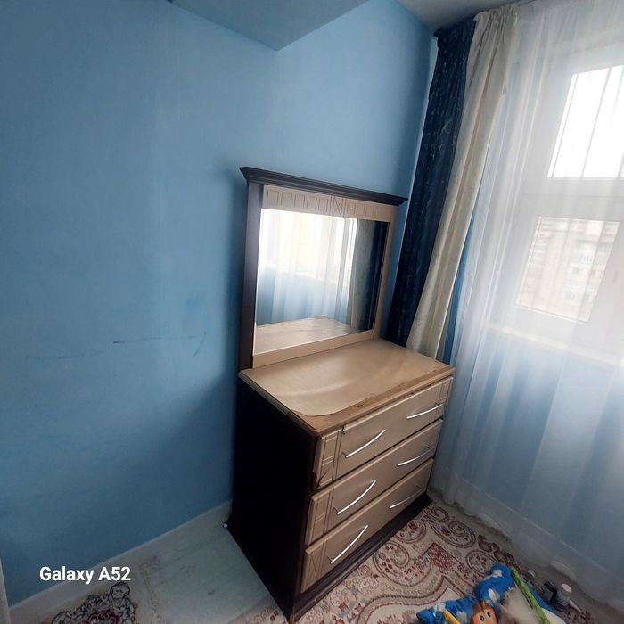 Комод аинасымен сатылады