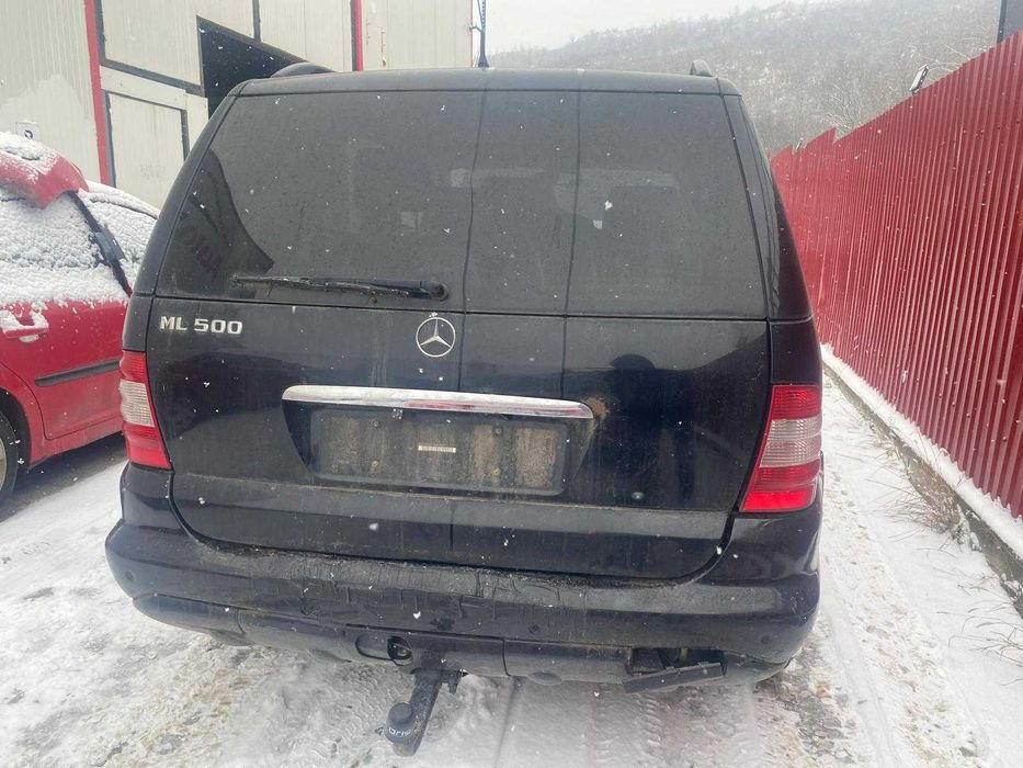 Dezmembrez Mercedes-Benz ML500 W163 5,0 Benzina