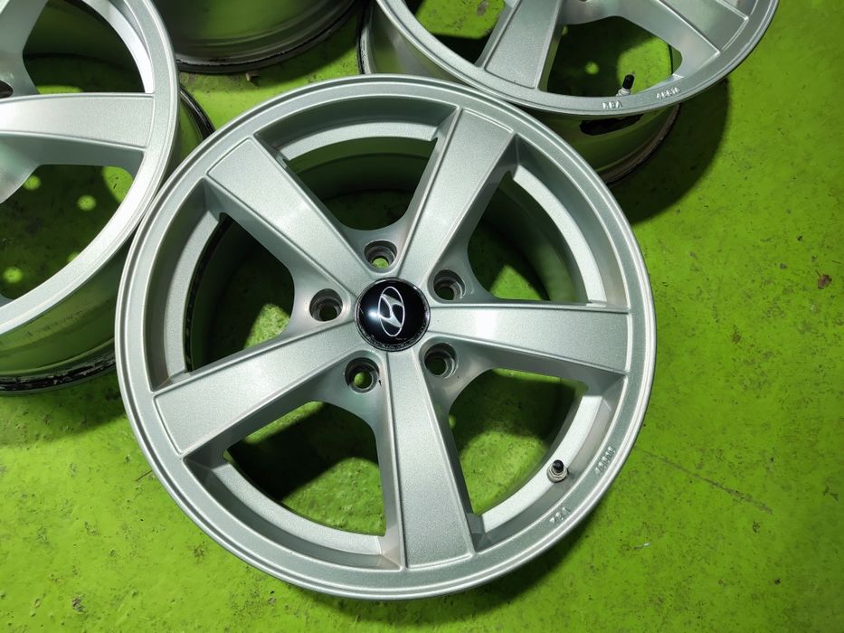 16 5x114.3 Hyundai Kia лети джанти 5х114.3