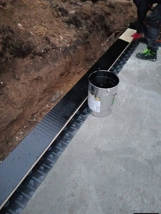 Case cu dormitor sufragerie și baie transport și montaj la client acas