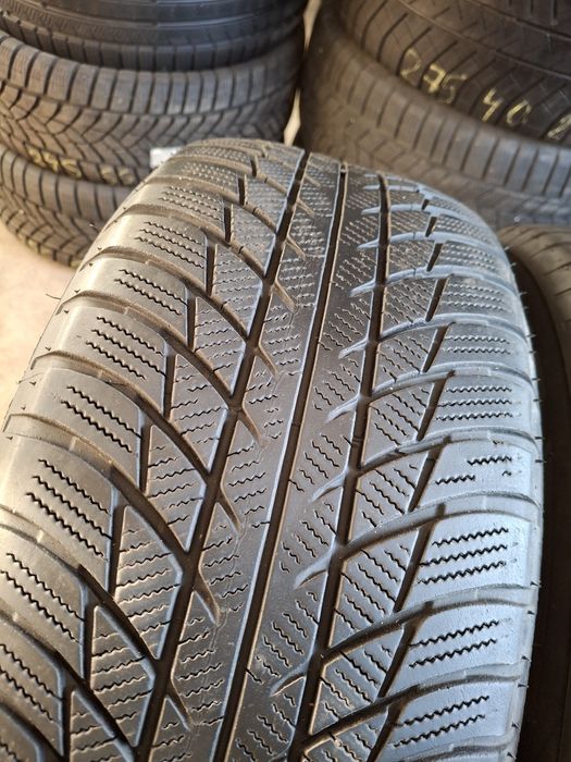 2 Anvelopele m+s 225 55 r17 Bridgestone