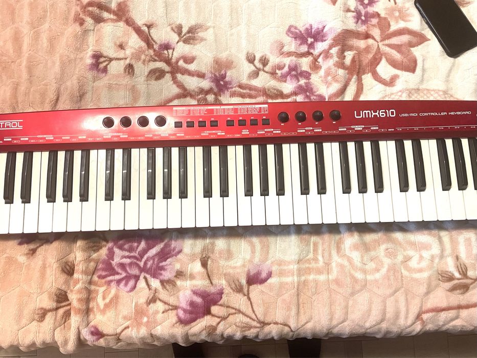 Мини клавиатура хорошем состоянии