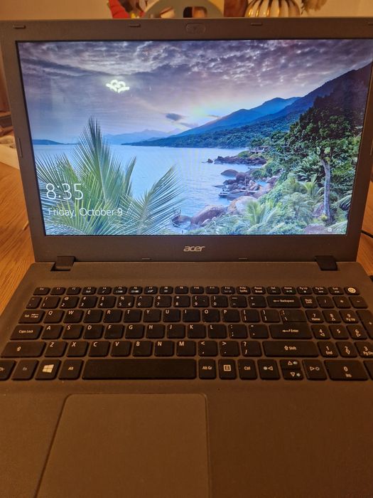 Vand laptop Aspire E5-574G  SSD , I7 , placa video dedicata
