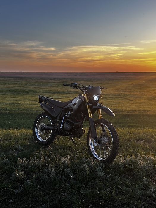 Продам эндуро 250сс
