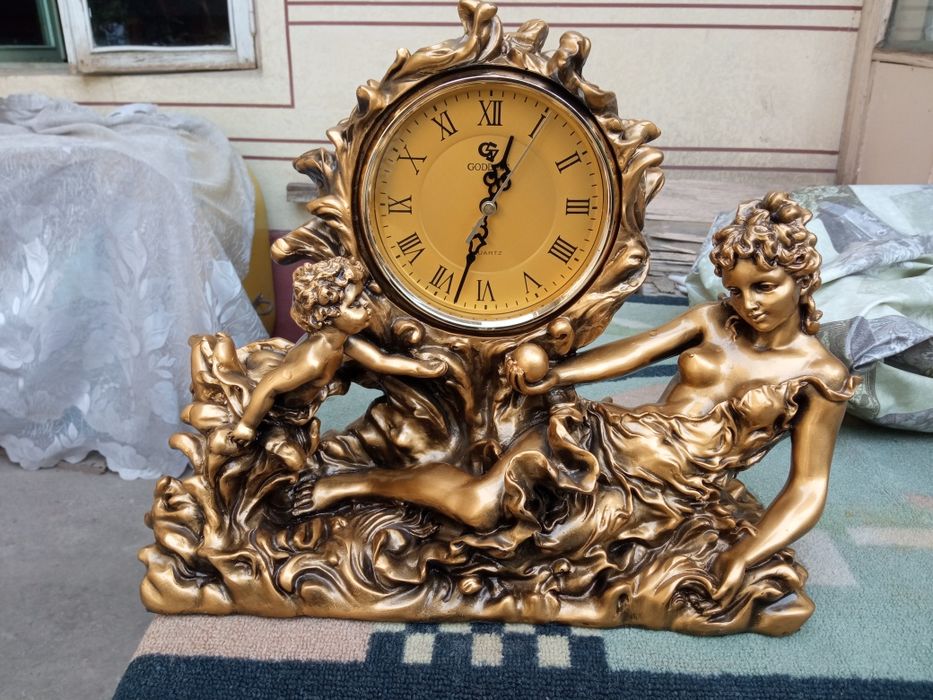 soat sotiladi tila rang soat sirochna sotaman ishlidi qadimi soat