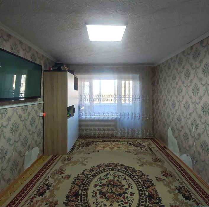 Продаю 1 комн. квартиру на 2этаже по ул. Школьная.