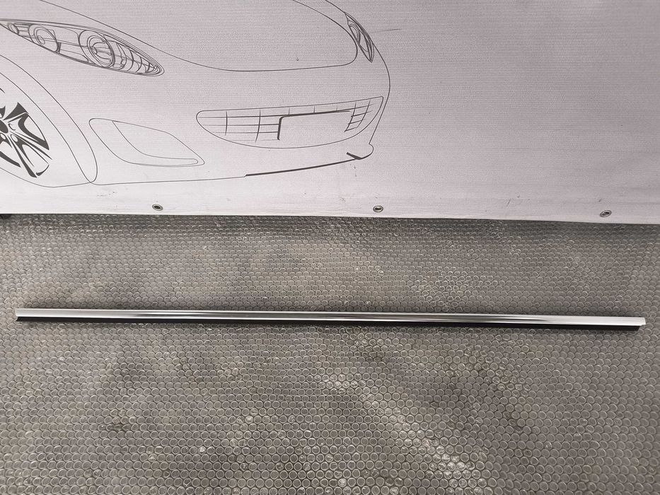 Ornament Geam Față Stânga BMW Seria 3 E92 / E93 2007-2013 Cod OEM 51337119079 (1C4)