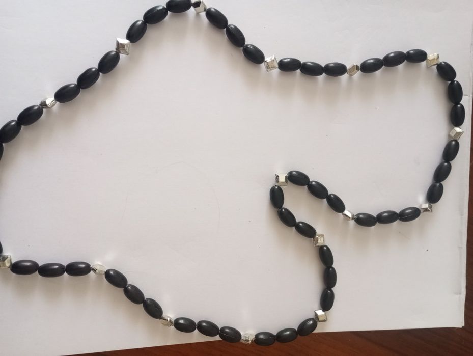 Продам бусы.из камня.