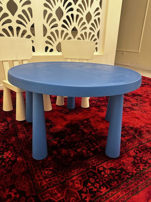 Детский стол и 2 стула IKEA