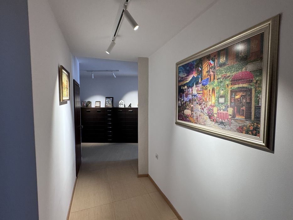 Продава се Тристаен апартамент в Казанлък - 115 кв.м за 1478 €/кв.м - Снимка #5