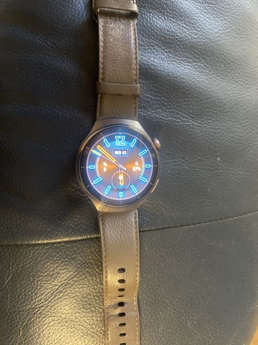 Смарт часовник Huawei gt 4 pro LTE 48 дисплей