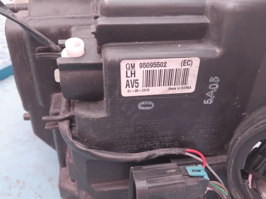 Оригинален ляв фар за Chevrolet Aveo T300 (2011-2015) - GM 95095502