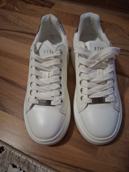 Papuci Steve Madden