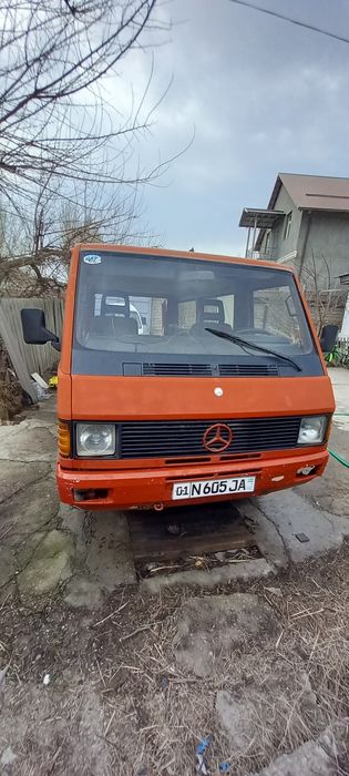 Запчасти мотор мерседес 2.4 .масляный насос. Аппаратура .тарсион MB100