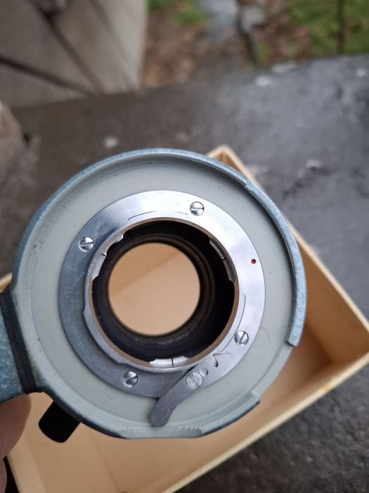 Руска стойка за макро обектив