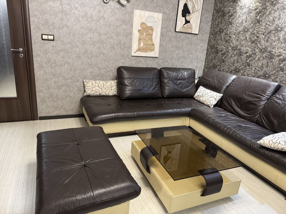 Ъглов диван от естествена кожа