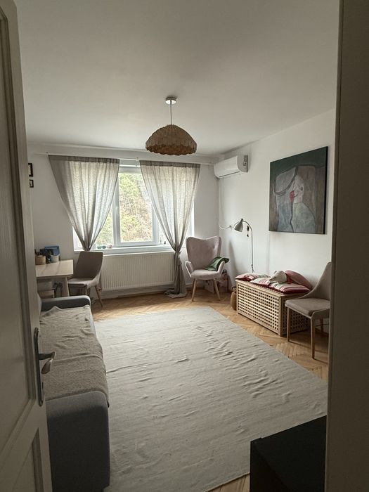Inchiriez apartament 2 camere, central, bv Dacia