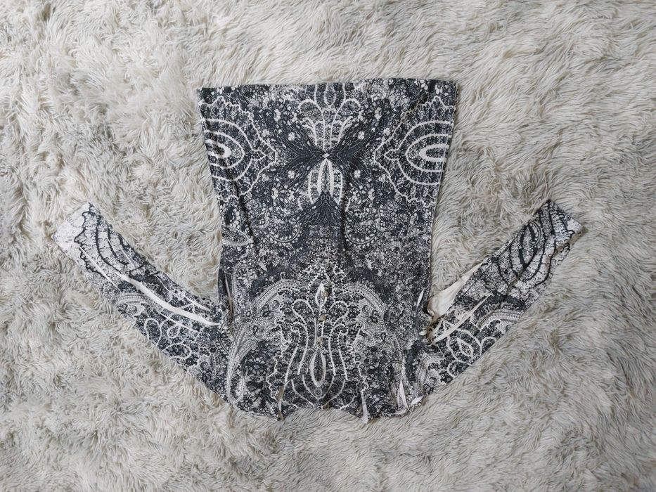 Новая атласная блузка,импортная.Кофта красивая из Европы