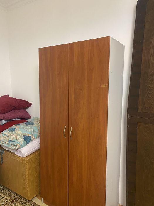 Шкаф для подойдет для дома и для офиса