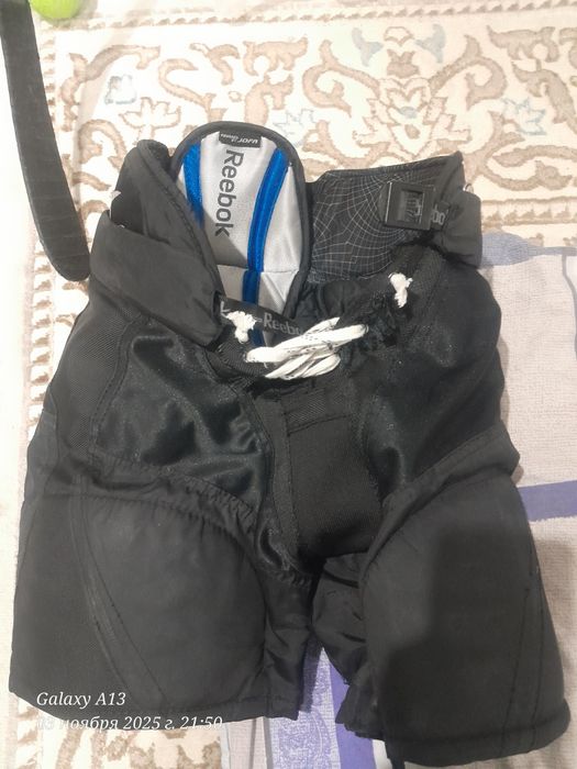 Хоккейны шорты..