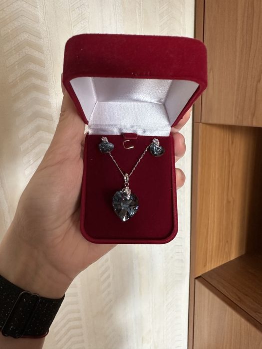 Комплект колие с обеци Сваровски Swarovski