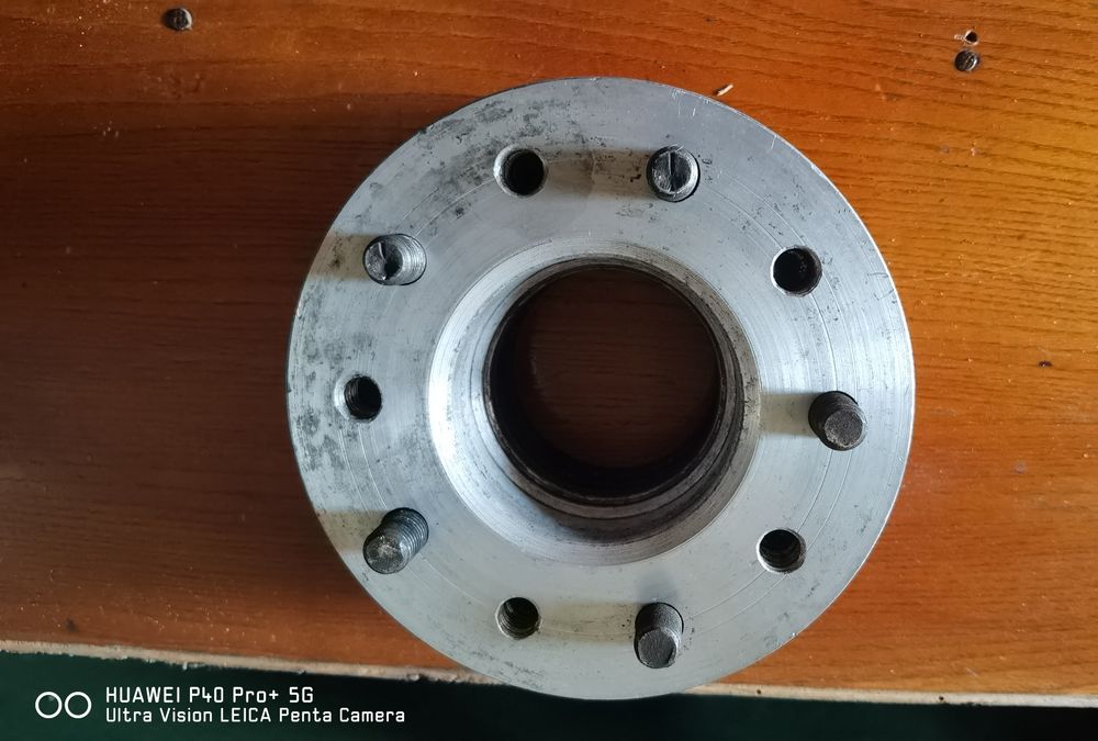 Немски фланци за Бмв с болтове