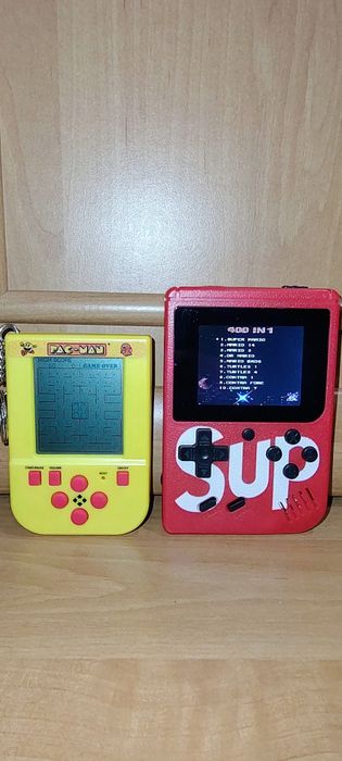 Ceas cu joc de mana Nintendo