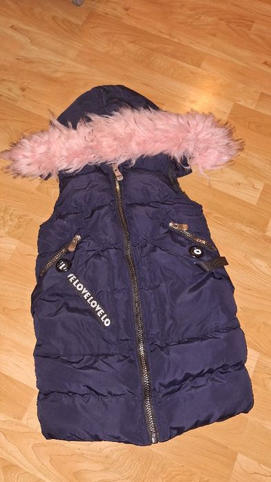 Красив зимен  ватиран елек