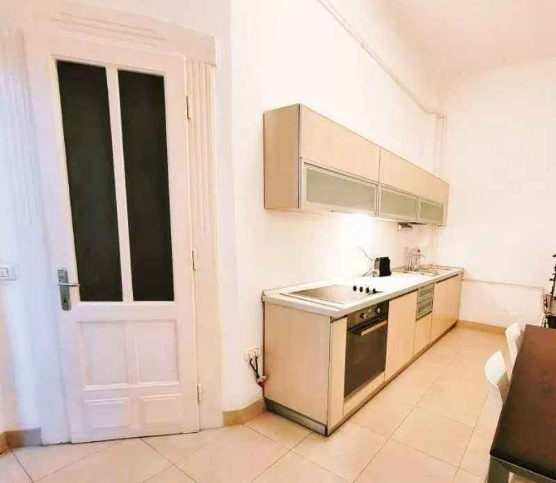 Дава се под наем Тристаен апартамент в Пловдив, Център - 76 кв.м за 209.1 € - Снимка #3