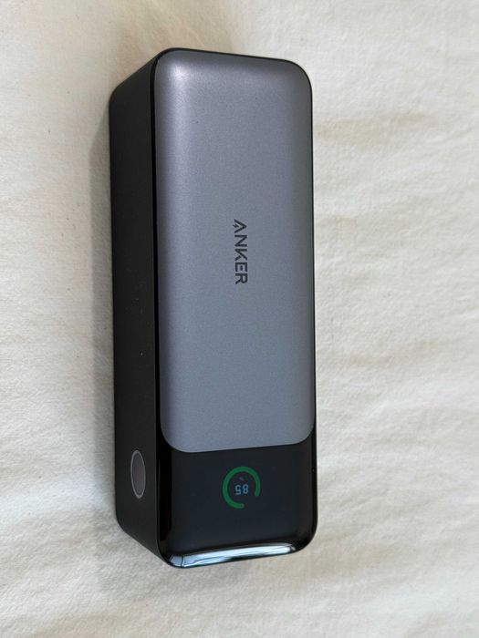 Продавам батерия Anker 737 Power Bank (PowerCore 24K)