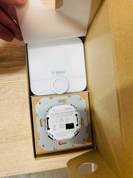 Termostat inteligent Bosch Smart Home Room Thermostat II