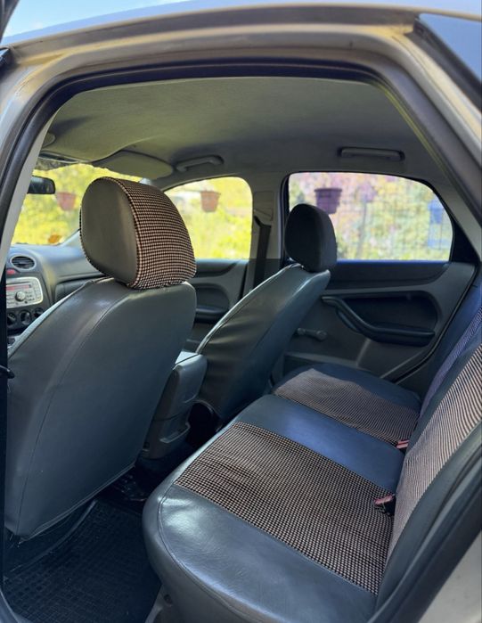 Ford focus 1.6 benizna +gpl