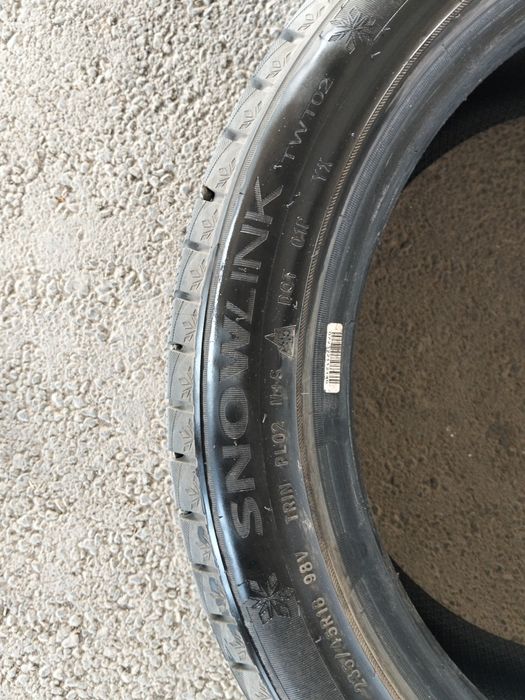 Продам зимние шины