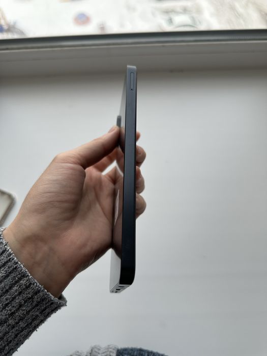 Продам телефон Самсунг А075 128 гб.