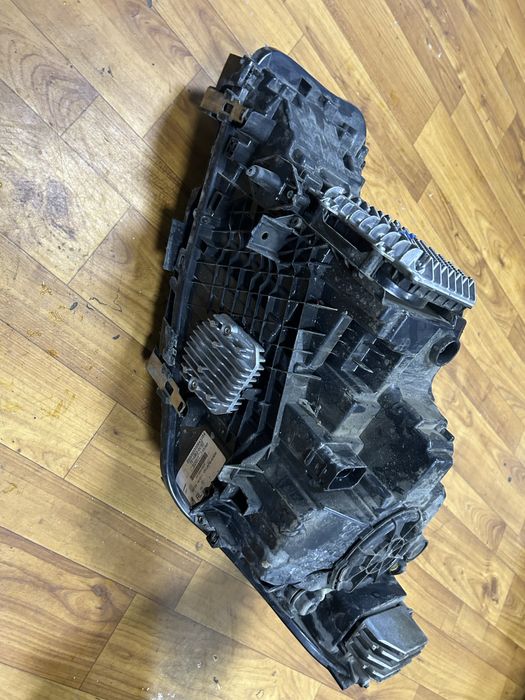 Передние фары BMW G30