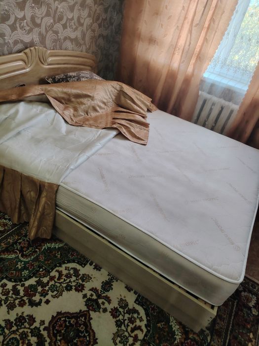 Гарнитур спальный