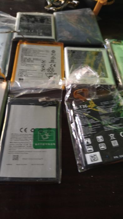 Când bateri noi de telefoane am peste 20 bucati