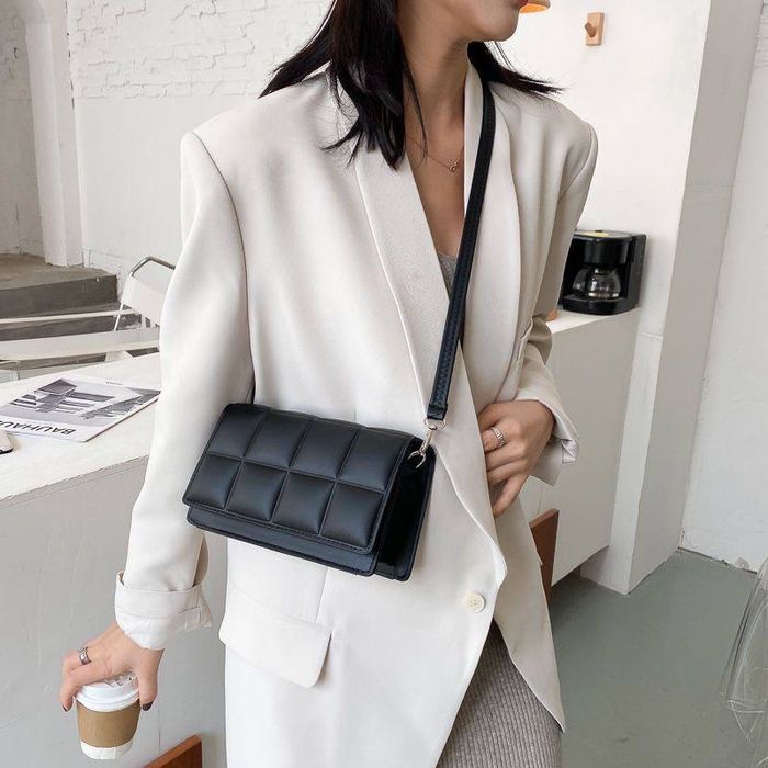 Женская сумка через плечо