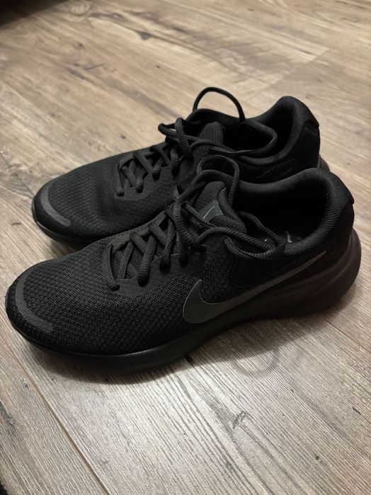 Маратонки Nike .