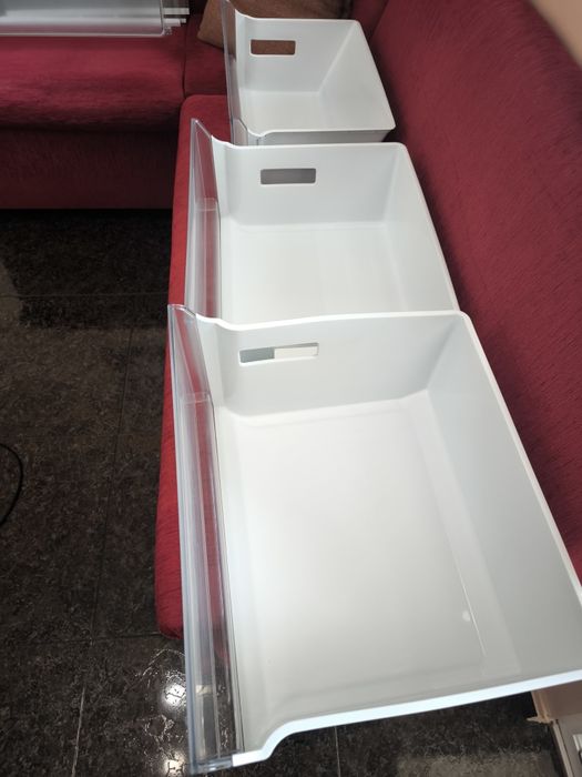 Рафтове и чекмеджета за хладилник LG