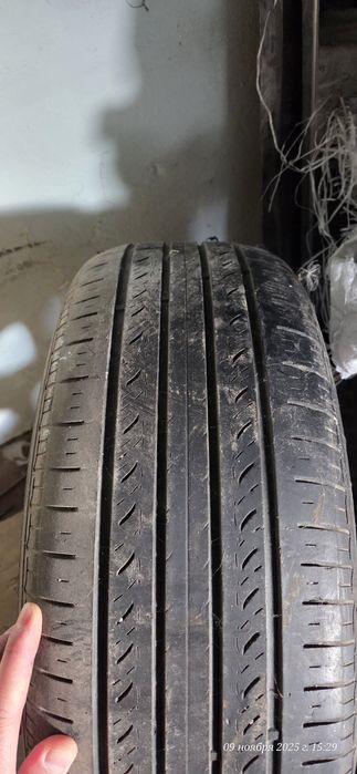 Продам диск с шиной от тойоты, R16
