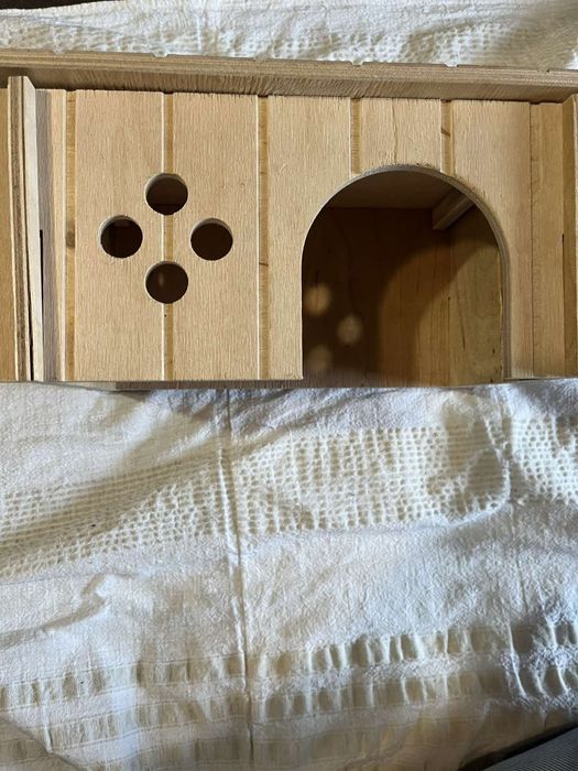 Дървена къща / скривалище за хамстери / гризачи