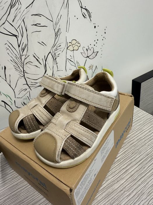 Детски сандали гумени и от кожа/плат